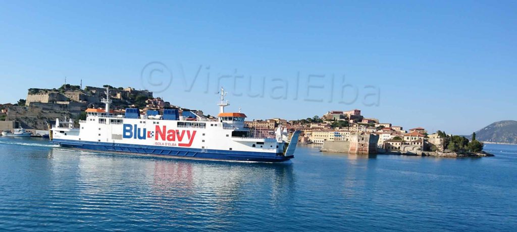 Elba Traghetto Acciarello della compagnia Blu Navy linea Piombino Portoferraio