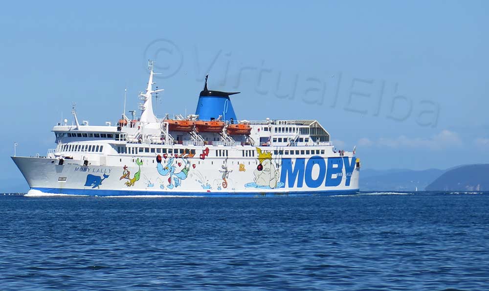 Elba Traghetto Moby Lally durante la linea Piombino Portoferraio